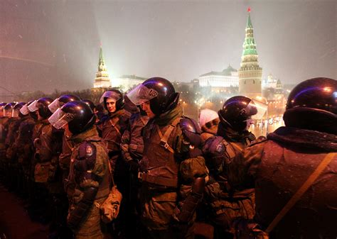 La Protesta di Bolotnaya: Un Fulmine nel Sereno del Regime Putiniano