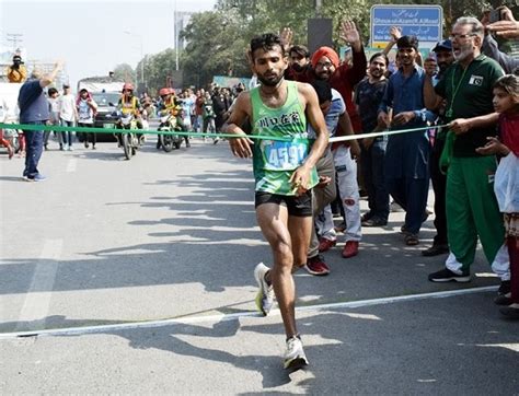 La maratona di Lahore: una corsa verso l'inclusione e la speranza in un Pakistan in trasformazione