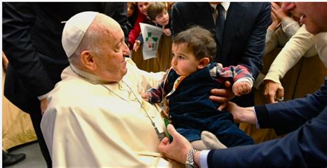 La Giornata Mondiale della Gioventù 2016: Un'onda di speranza e fermento giovanile nella Colombia di Papa Francesco